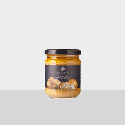 Gift package La Chinata Spanish delicacies Medium